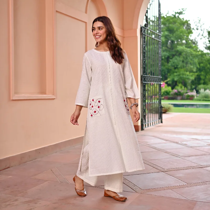 Adaah Embroidered Kurta Set