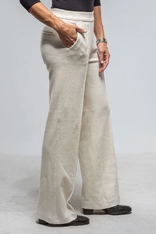 MAC Chiara Smart Pant In Vintage White