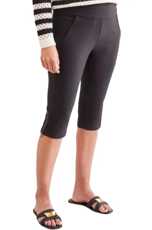 Flatten It Pull On Capri Pants In Black